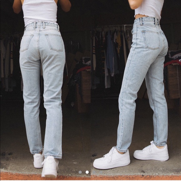 Brandy Melville Jane Jeans - Picture 2 of 4